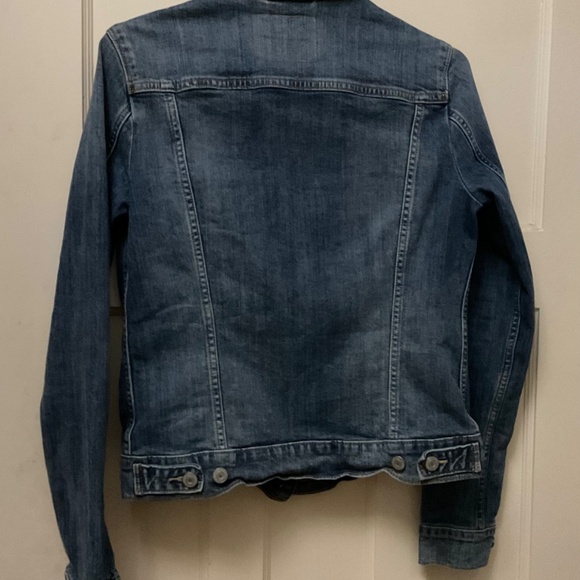Levi’s Jean Jacket Size Medium - Picture 5 of 14